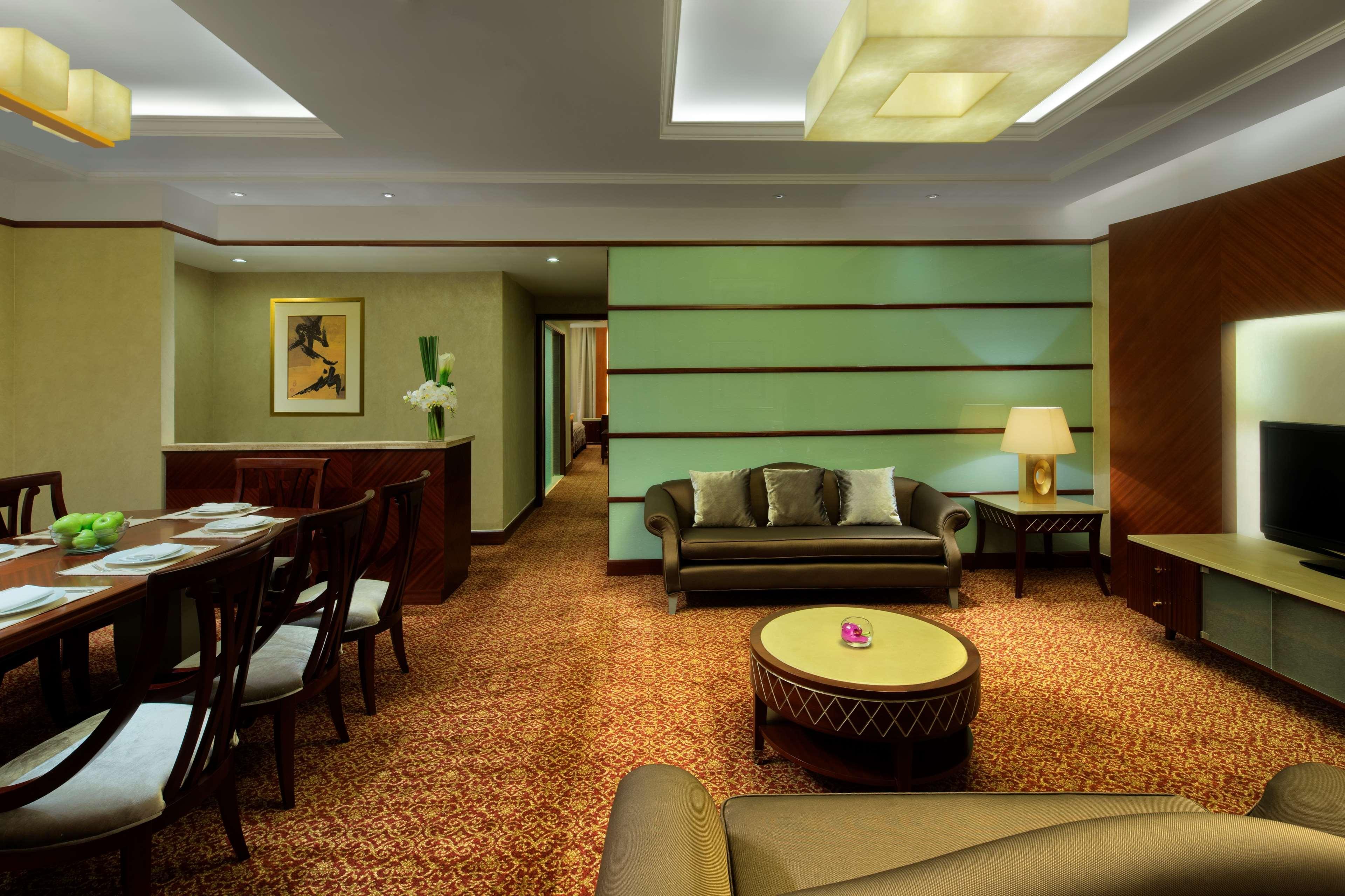 Radisson Blu New World Shanghai