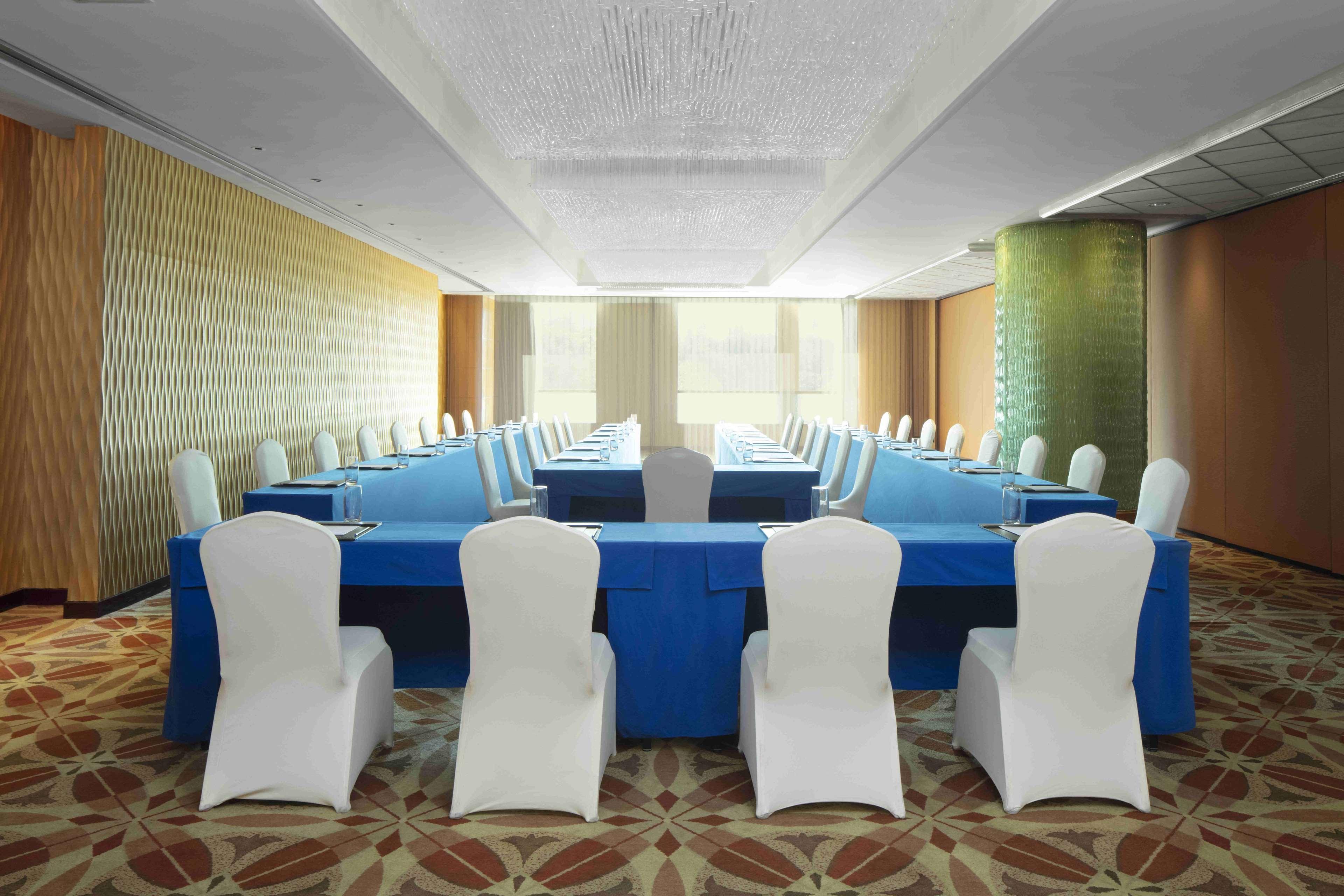 Radisson Blu New World Shanghai